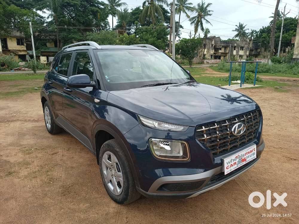 Hyundai Venue S 1.2 Petrol, 2022, Petrol