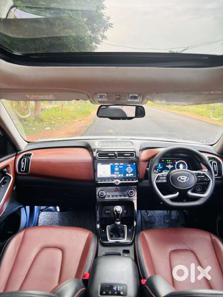 Hyundai Alcazar Platinum 7 Str 1.5 Turbo Petrol Adventure, 2023, Pet..