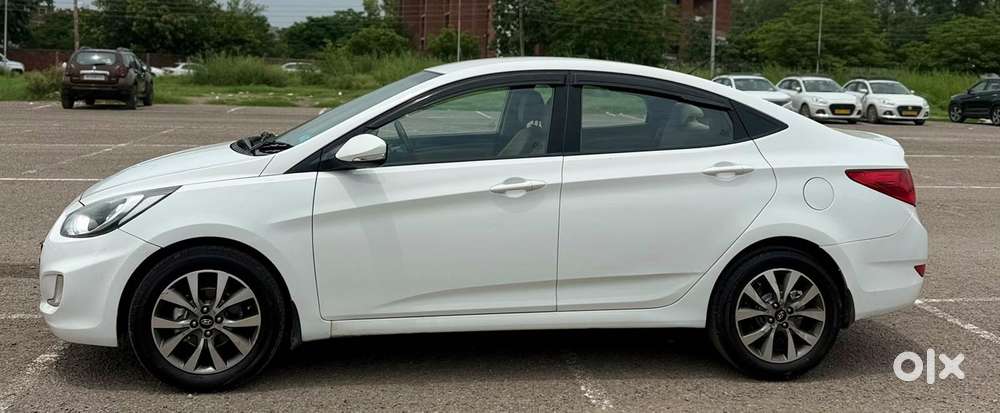 Hyundai Verna 1.6 Sx Vtvt (o) At, 2014, Petrol
