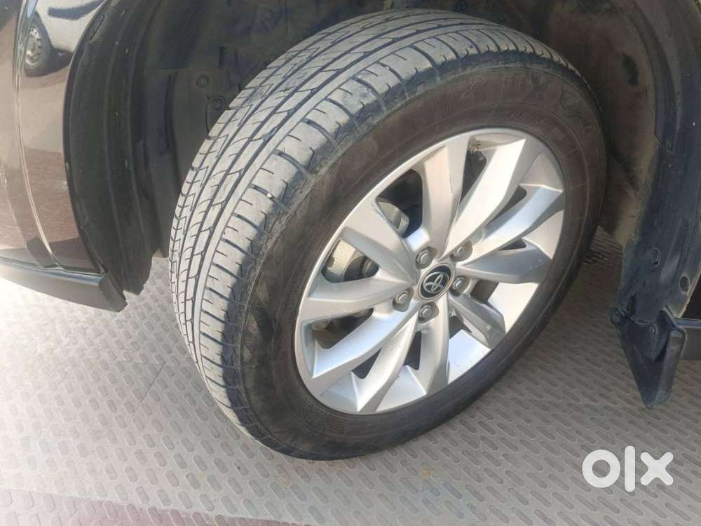 Toyota Innova Hycross 2.0 Vx Hybrid 7 Str, 2023, Petrol