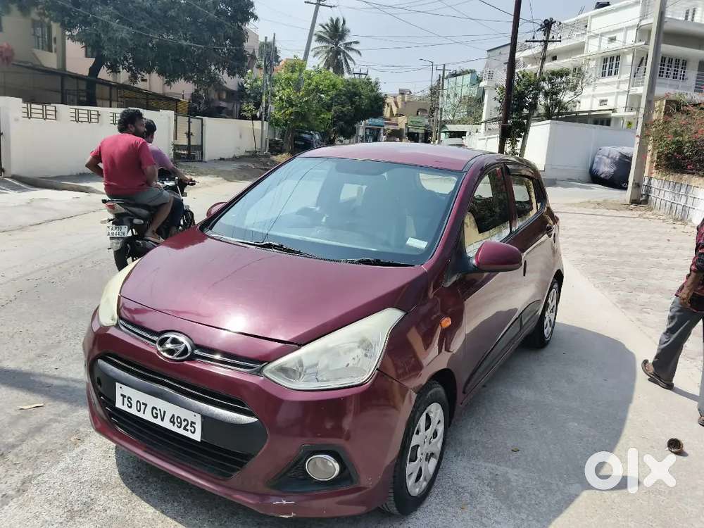 Hyundai Grand I10 2015 Diesel 80000 Km Driven