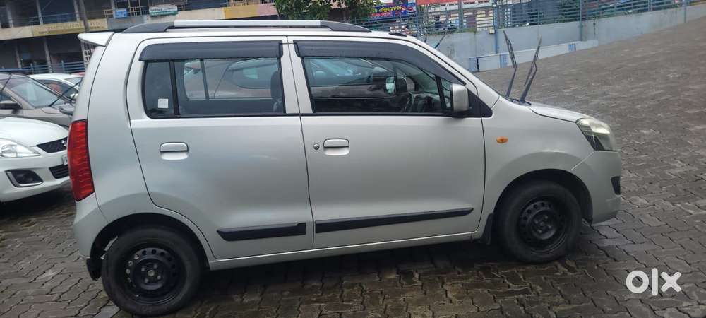 Maruti Suzuki Wagon R Vxi Amt, 2018, Petrol