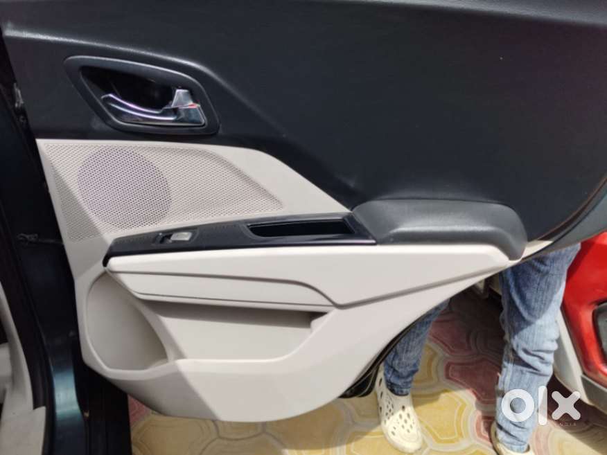 Mahindra Xuv300 W8 Diesel, 2021, Diesel