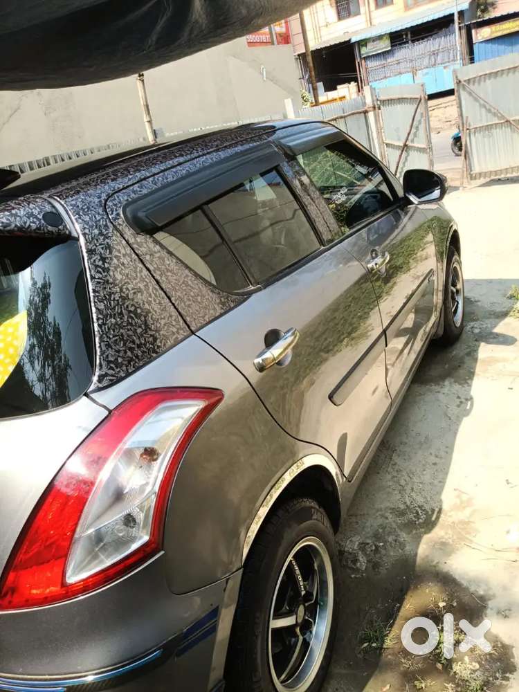 Maruti Suzuki Swift 2013 Diesel 92000 Km Driven