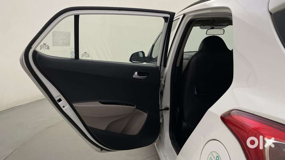Hyundai Grand I10 1.2 Kappa Sportz Option At, 2018, Petrol