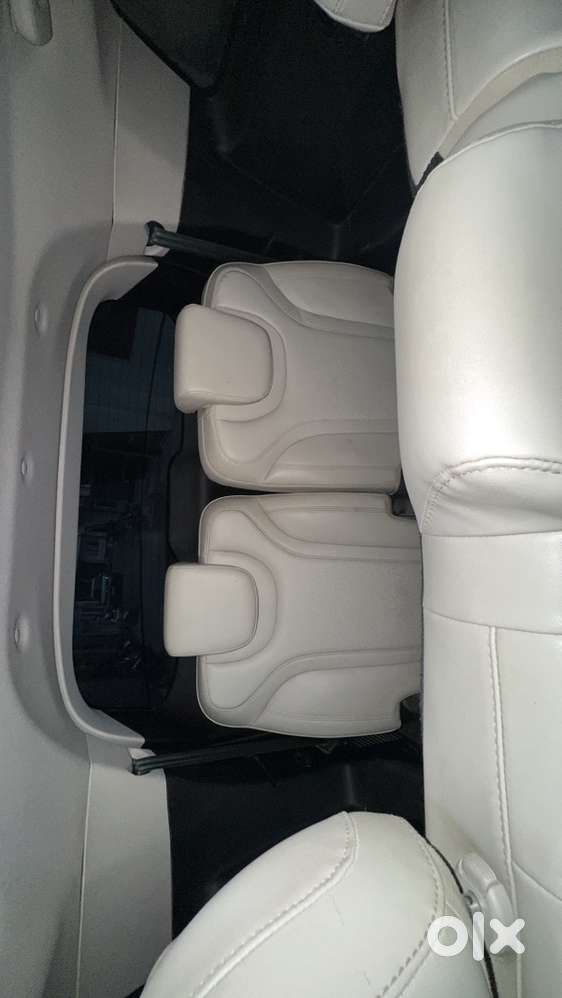 Mahindra Xuv700 Diesel 2023 Variant
