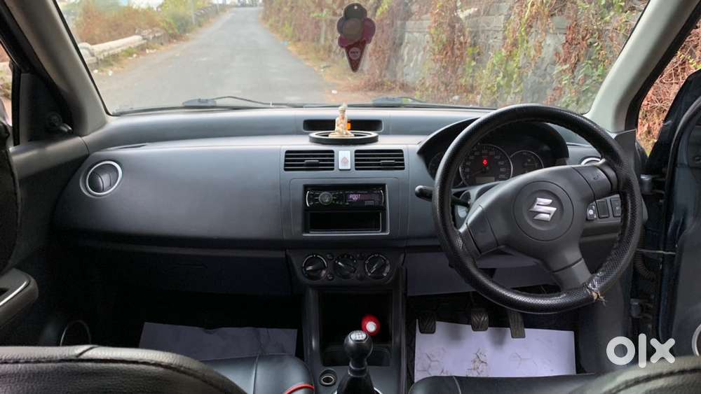 2010 Maruti Swift Petrol + Cng