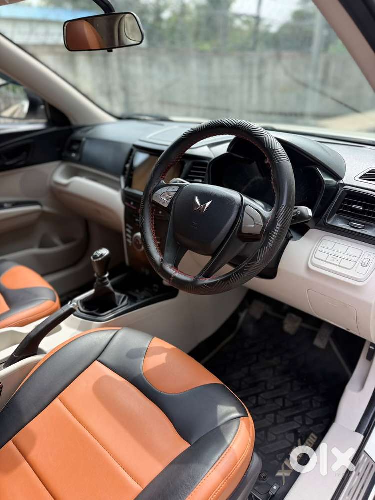 Mahindra Xuv300 W6, 2024, Petrol