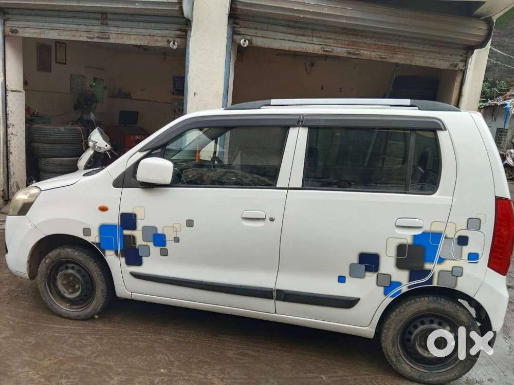 Brand:- Maruyi Suzuki, Car Name:- Wagon R, Model:- 2012, Colour:-white