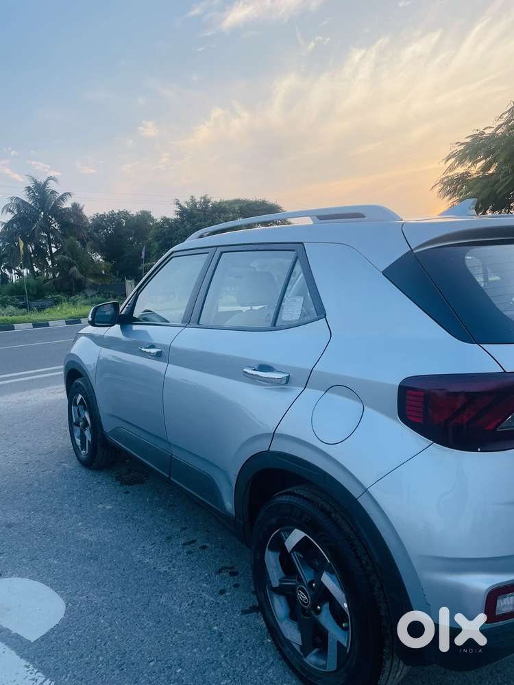 Hyundai Venue 1.0 Sx (o) Turbo Imt, 2021, Petrol
