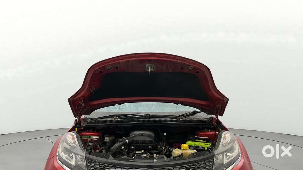 Tata Nexon 1.2 Revotron Xz Plus Dual Tone, 2019, Petrol