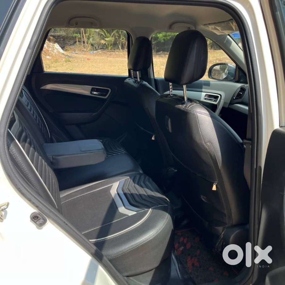 Maruti Suzuki Vitara Brezza 1.5 Zxi At, 2022, Petrol