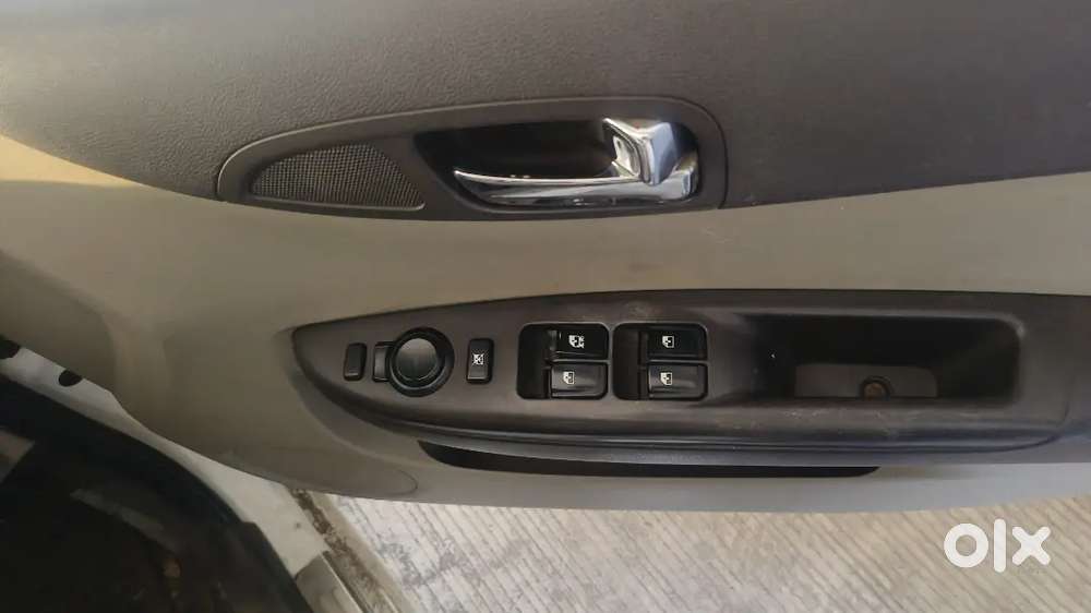 Hyundai I20 Sportz 2012 Car
