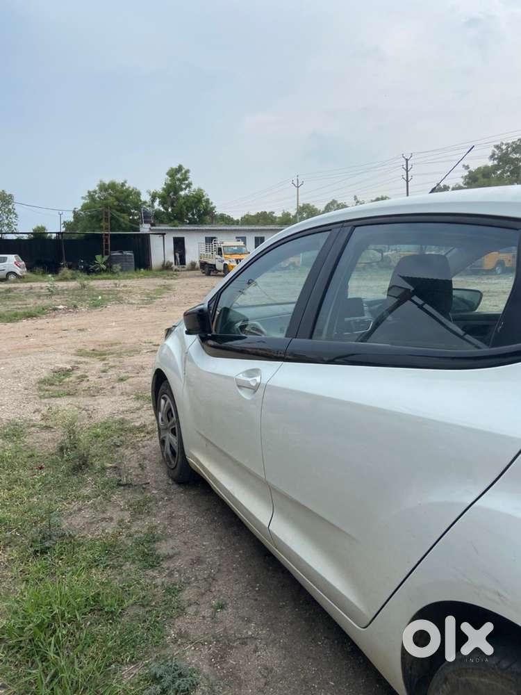Tata Altroz Petrol 2023