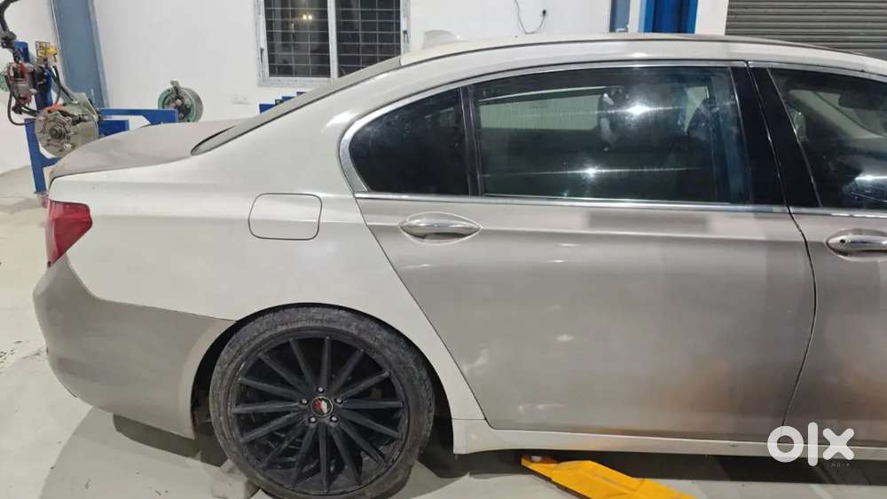 Bmw 7 Series 2011 Only Parts !