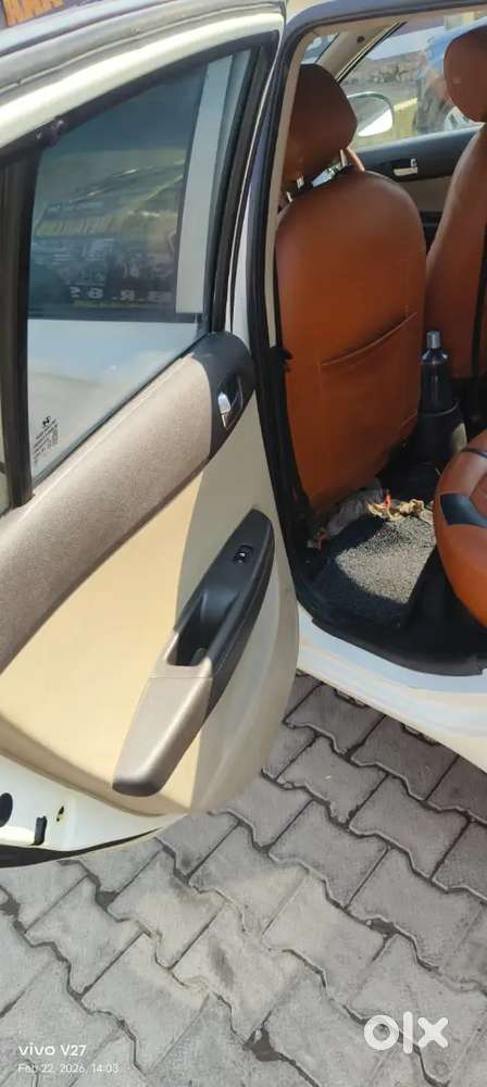 Hyundai I20 2012 Petrol 88000 Km Driven