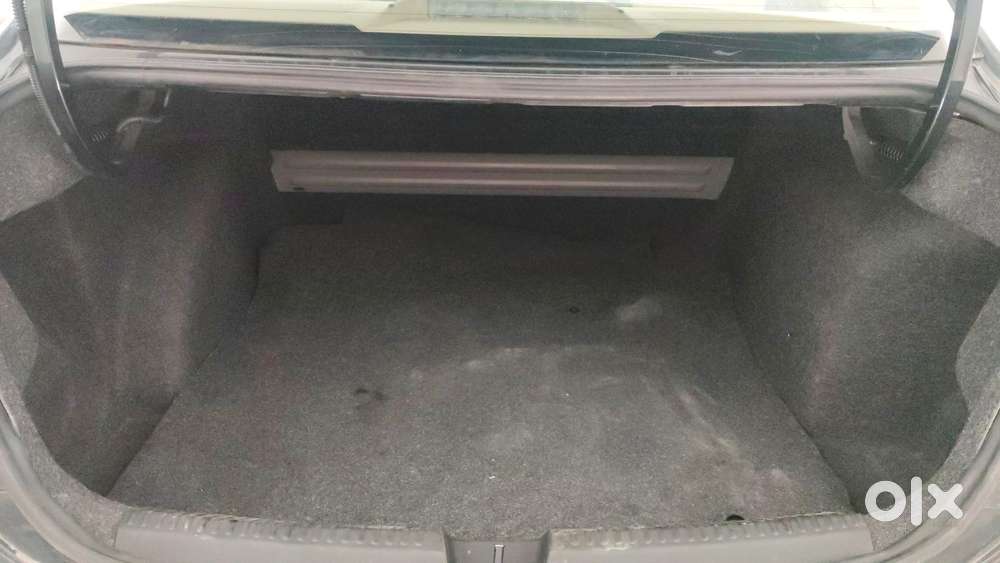 Volkswagen Vento 1.2 Tsi Highline Plus At, 2019, Petrol