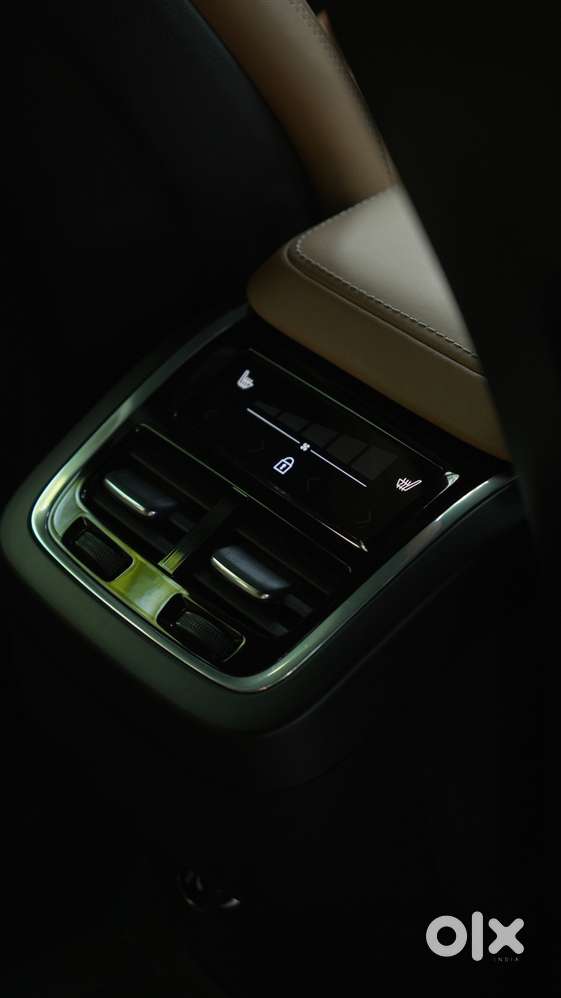Volvo Xc60 D5 Inscription, 2019, Diesel