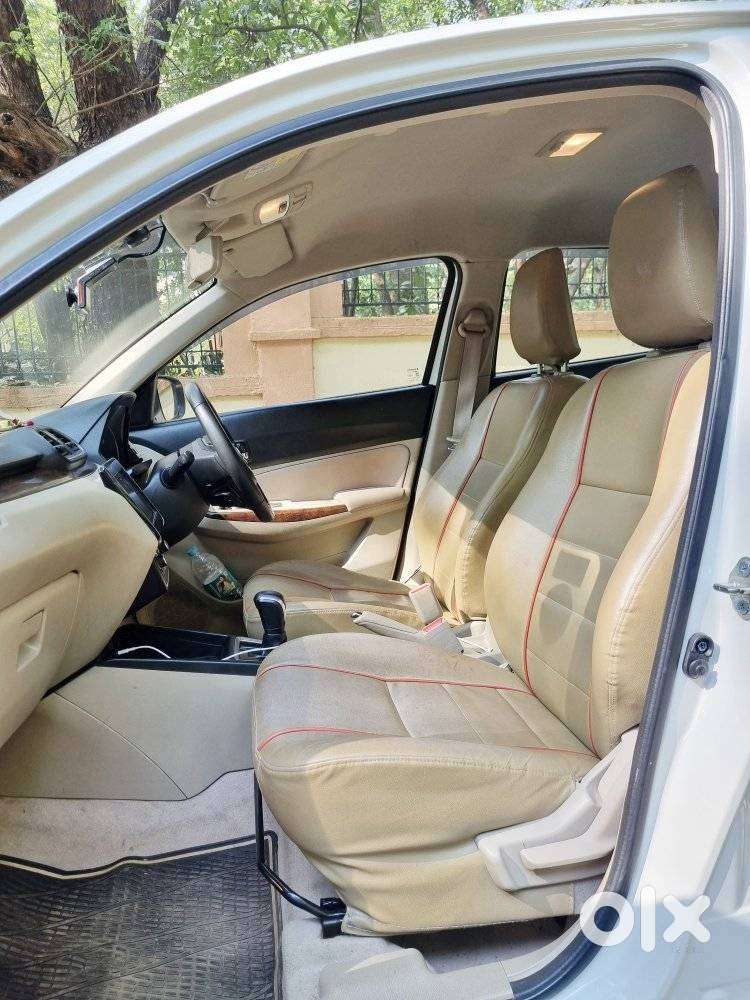 Maruti Suzuki Swift Dzire Zxi + Amt, 2018, Petrol