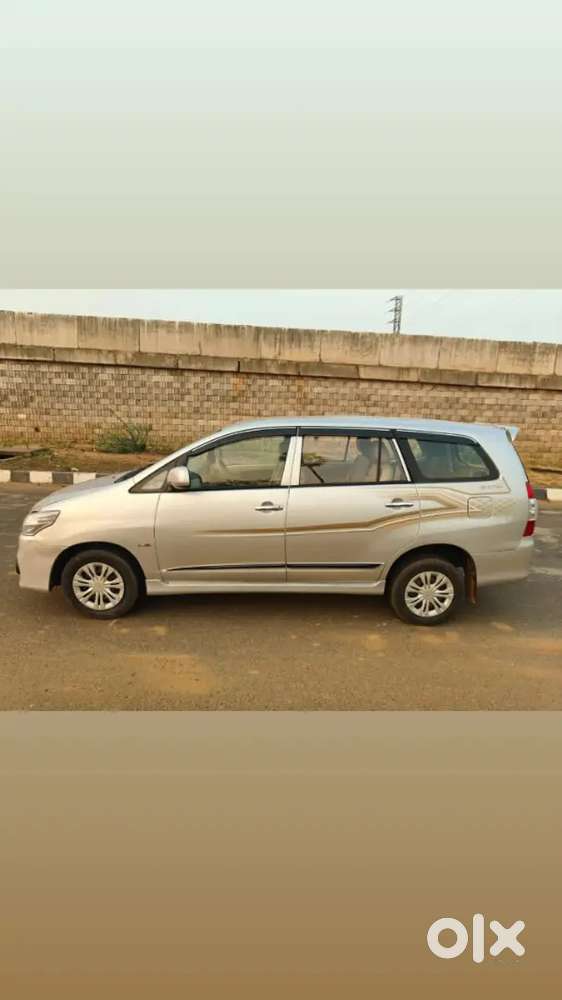 Toyota Innova 2013
