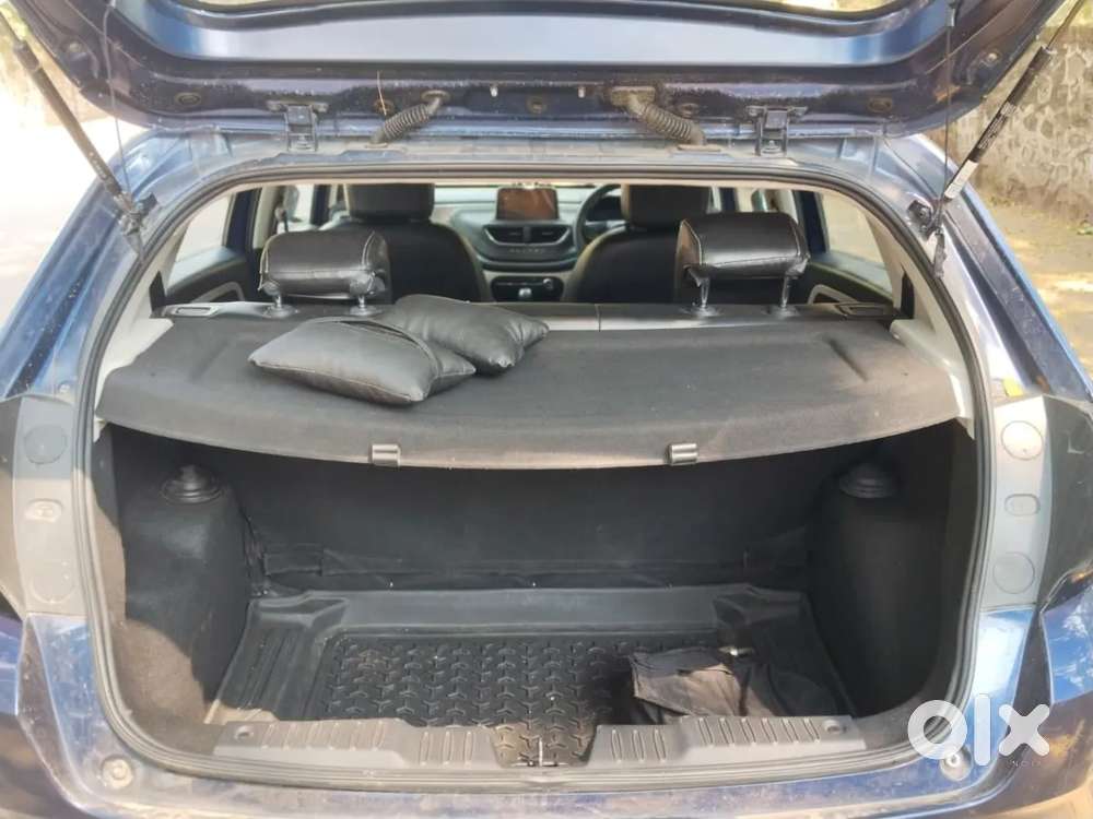 Tata Altroz Xz, 2022, Petrol