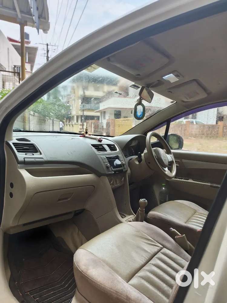 Maruti Suzuki Ertiga 2012 Diesel 140000 Km Driven Urgent Sale