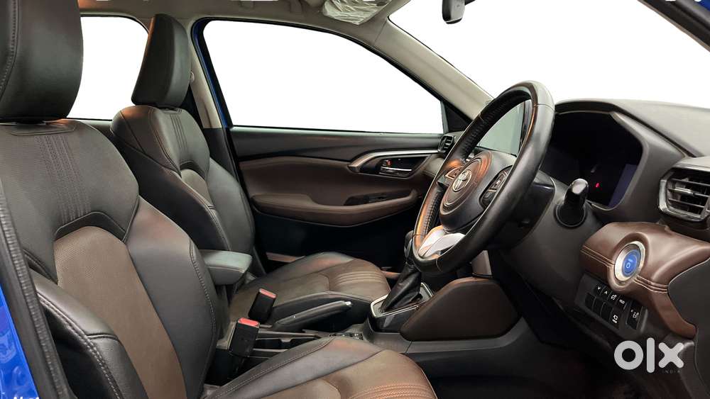 Toyota Urban Cruiser Hyryder 1.5 V Hybrid, 2023, Petrol