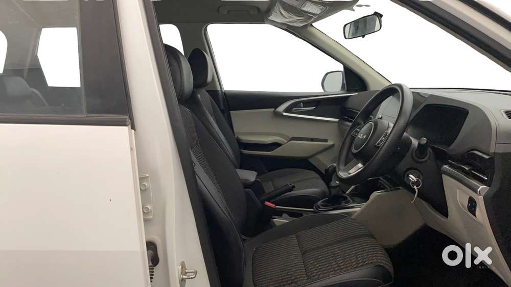 Kia Carens 1.5 Prestige 7 Str, 2022, Petrol