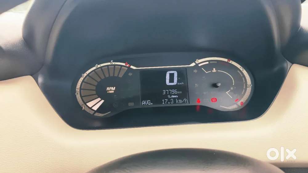 Nissan Magnite 1.0 Xv, 2022, Petrol