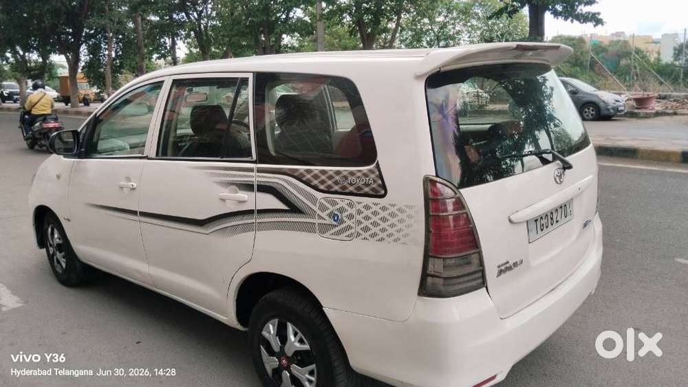 Toyota Innova 2.5 Z Diesel 7 Seater, 2007, Diesel