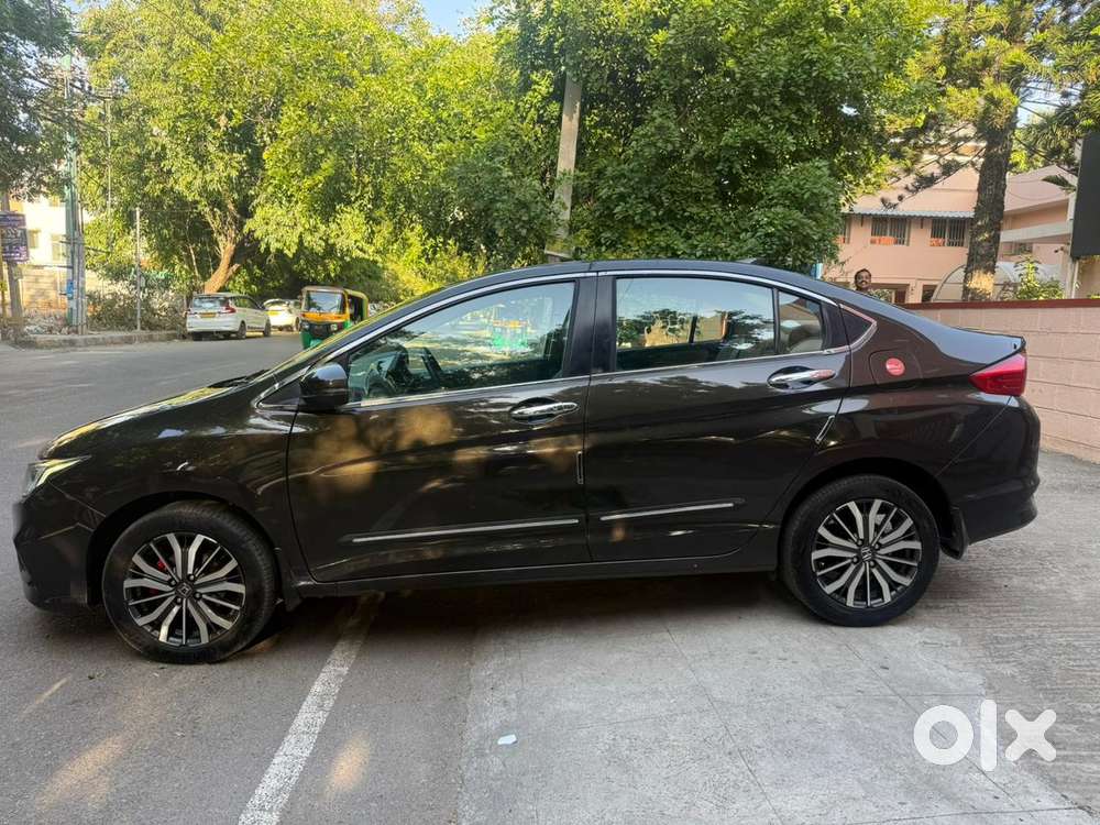 Honda City 1.5 V 5th Gen I-vtec Mt, 2017, Petrol