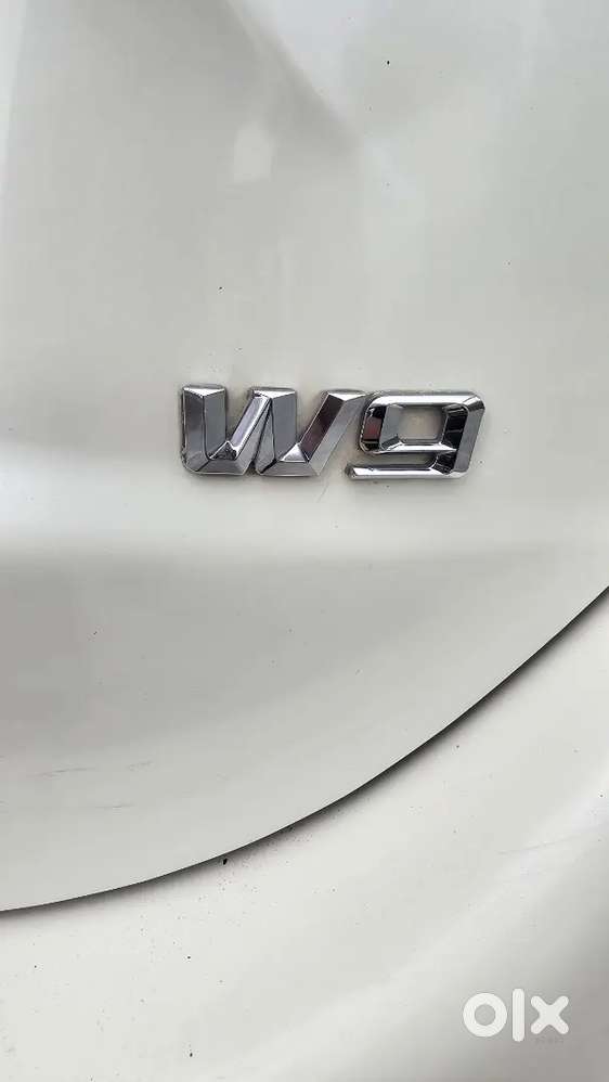 Mahindra Xuv500 W9 With Sunroof