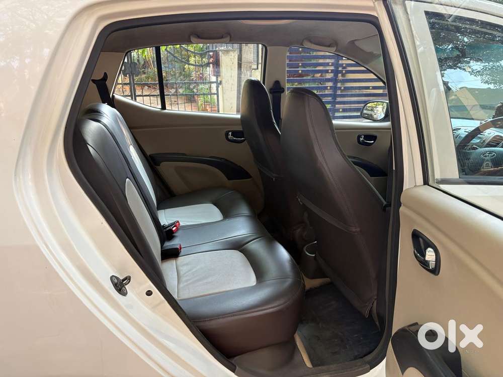 Hyundai I10 Sportz, 2015, Petrol