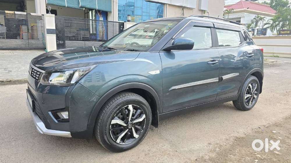 Mahindra Xuv300 W6, 2022, Petrol