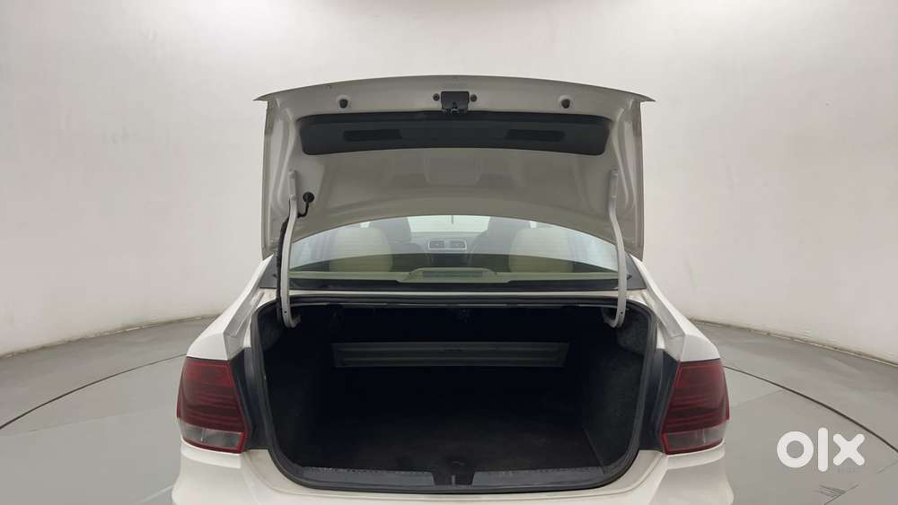 Volkswagen Vento 2010-2013 Petrol Highline At, 2020, Petrol