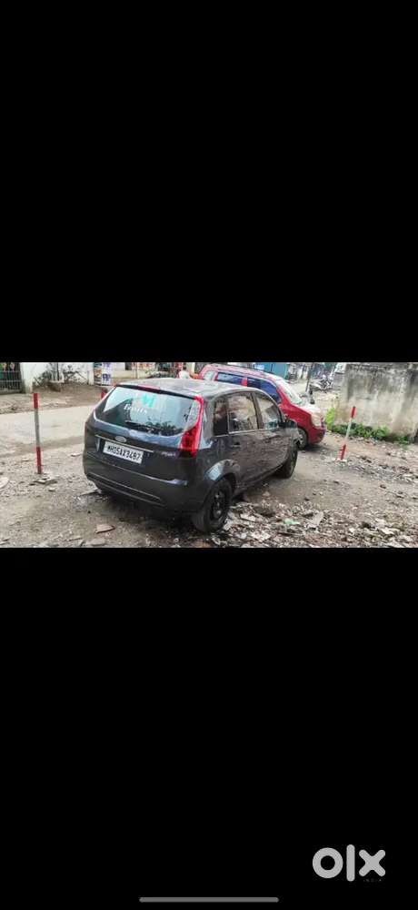 Ford Figo Petrol Zxi 2011