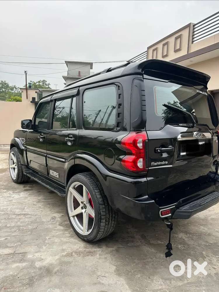 Scorpio S11 Top Model