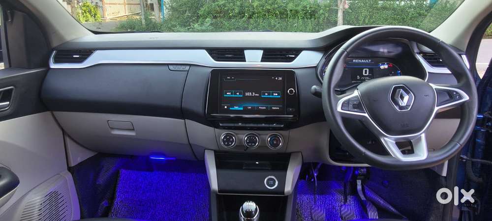 Renault Triber Rxz, 2023, Petrol