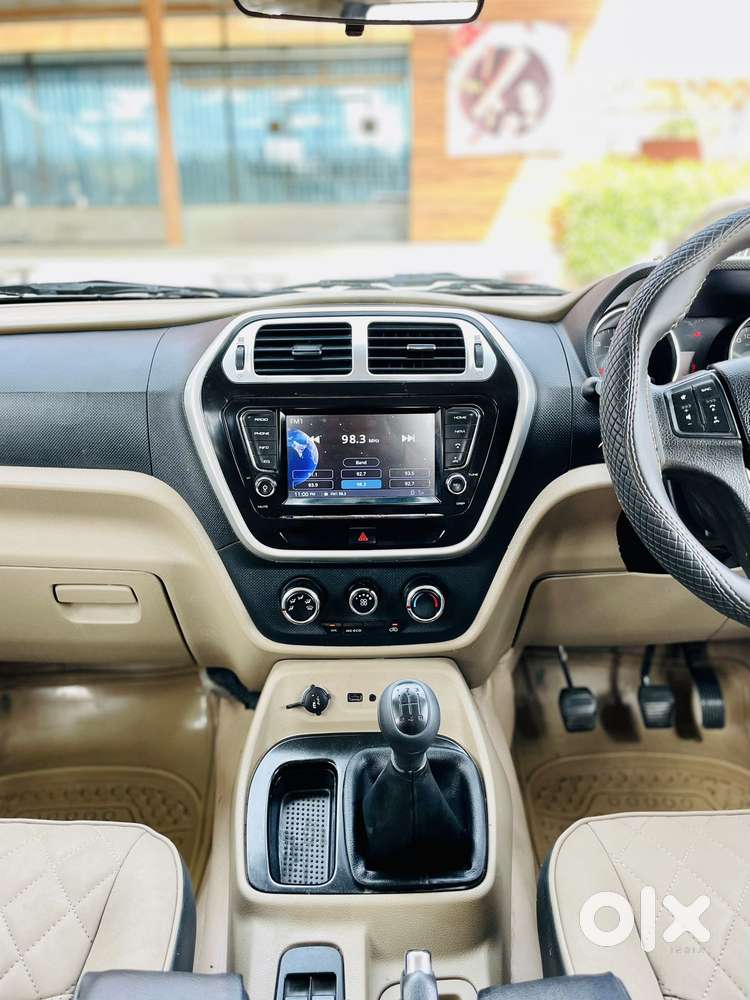 Mahindra Tuv 300 T10, 2019, Diesel