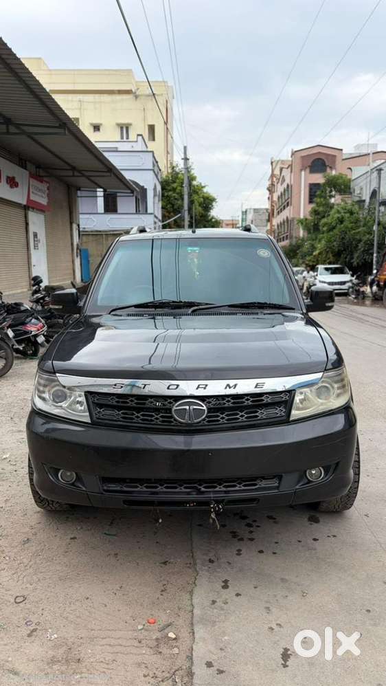 Tata Safari Storme Ex