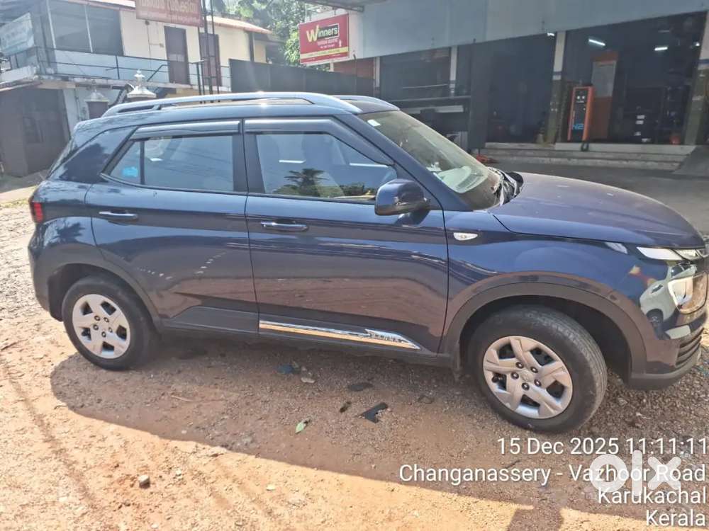 Well Maintained Well Serviced Car 2022 Model Hyundai Venue Car