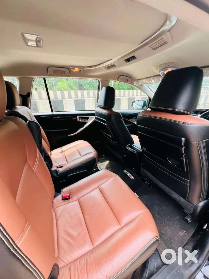 Toyota Innova Crysta [2020-ongoing] 2.4 Vx 7 Str, 2022, Diesel