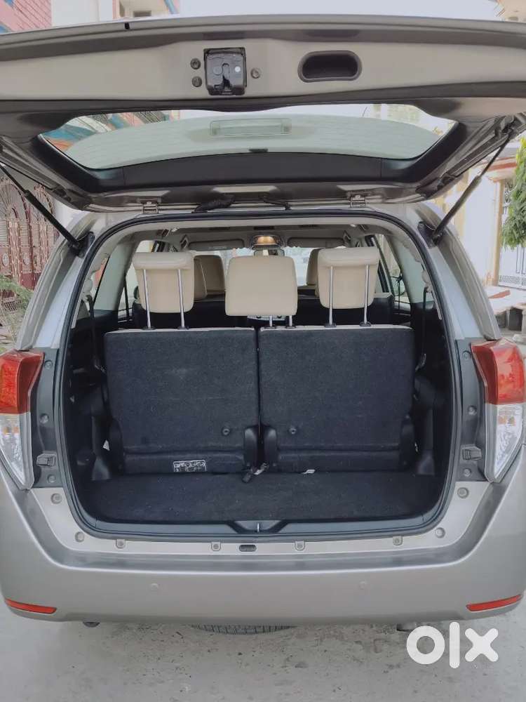 Toyota Innova Crysta 2019 Diesel 100000 Km Driven