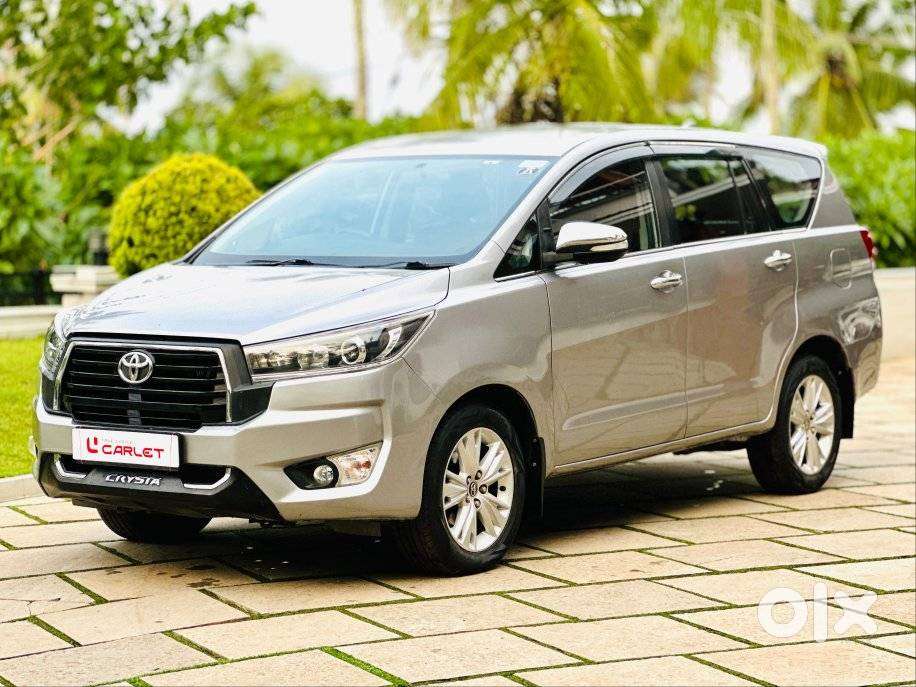 Toyota Innova Crysta 2.8z Automatic, 2016, Diesel