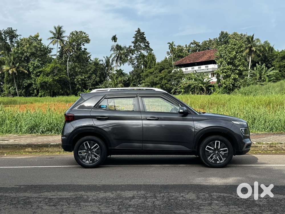 Hyundai Venue 1.0 Sx (o) Turbo Imt, 2022, Petrol
