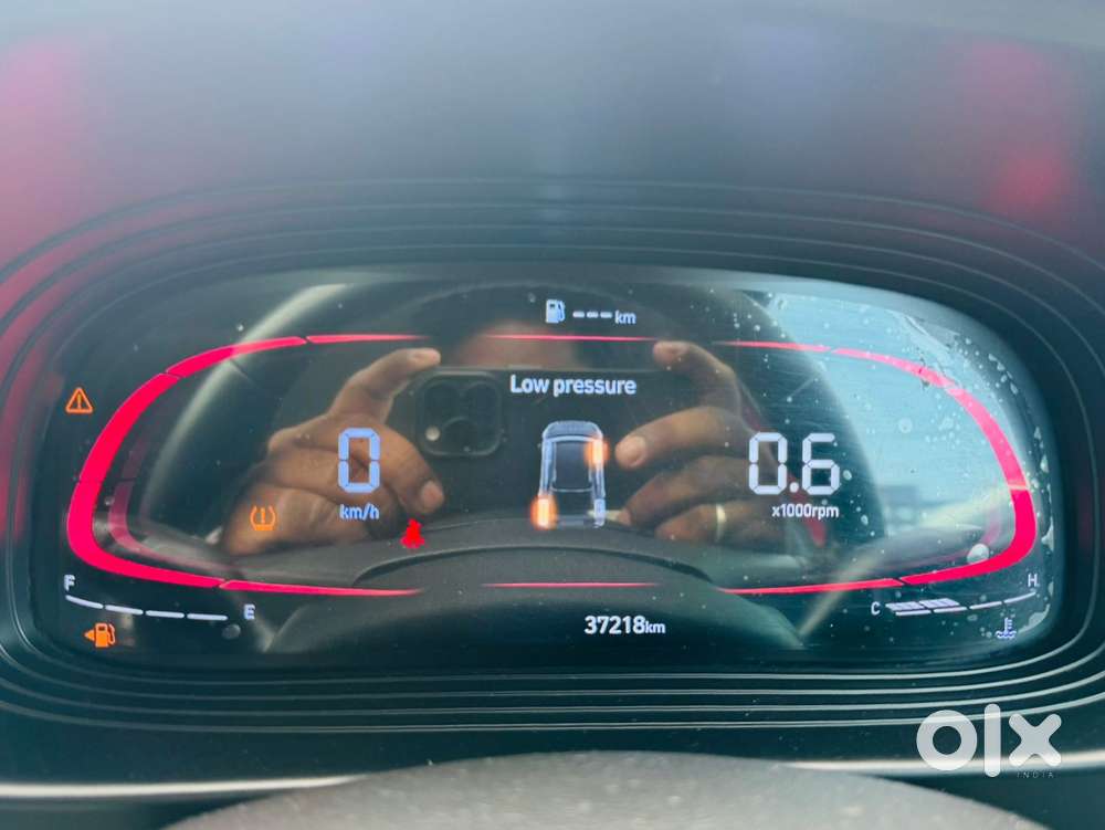 Hyundai Venue Sx Dual Tone, 2022, Petrol