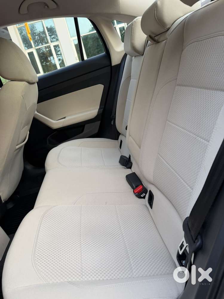 Volkswagen Virtus Highline Plus 1.0 Tsi At, 2024, Petrol