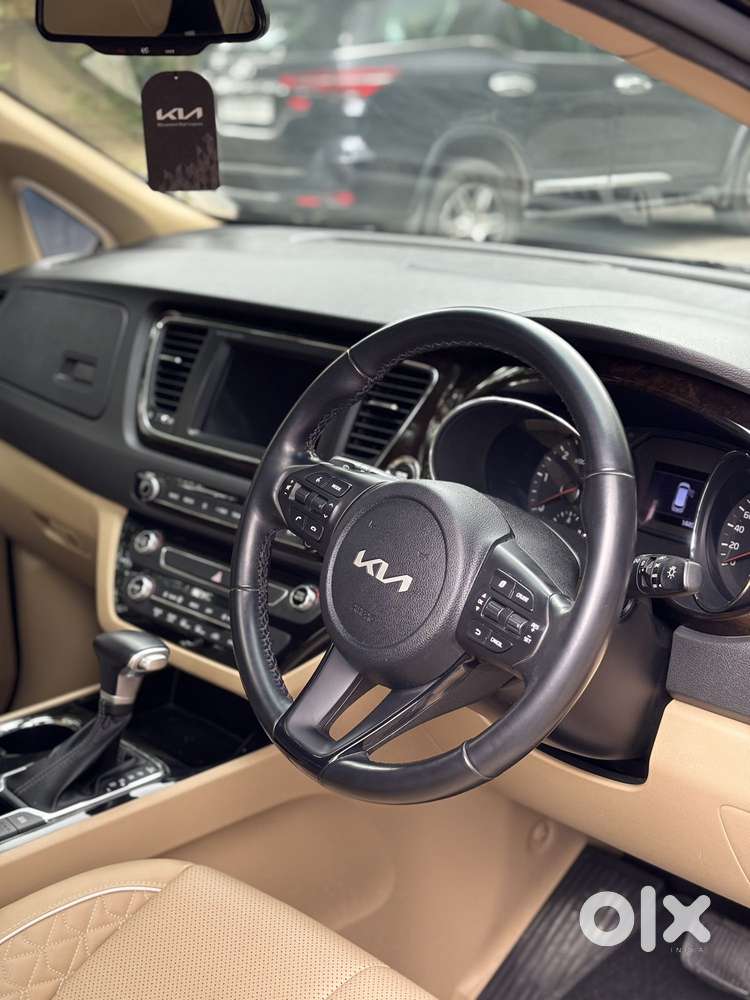 Kia Carnival Limousine Plus 7 Str, 2022, Diesel