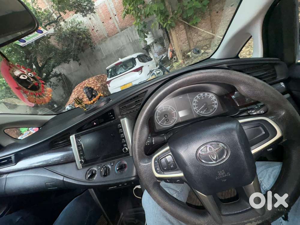 Toyota Innova Crysta 2023