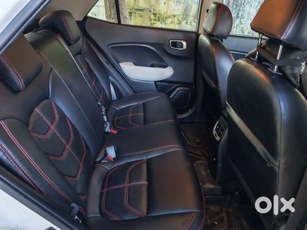 Hyundai Venue S+ 2025 Diesel Manual